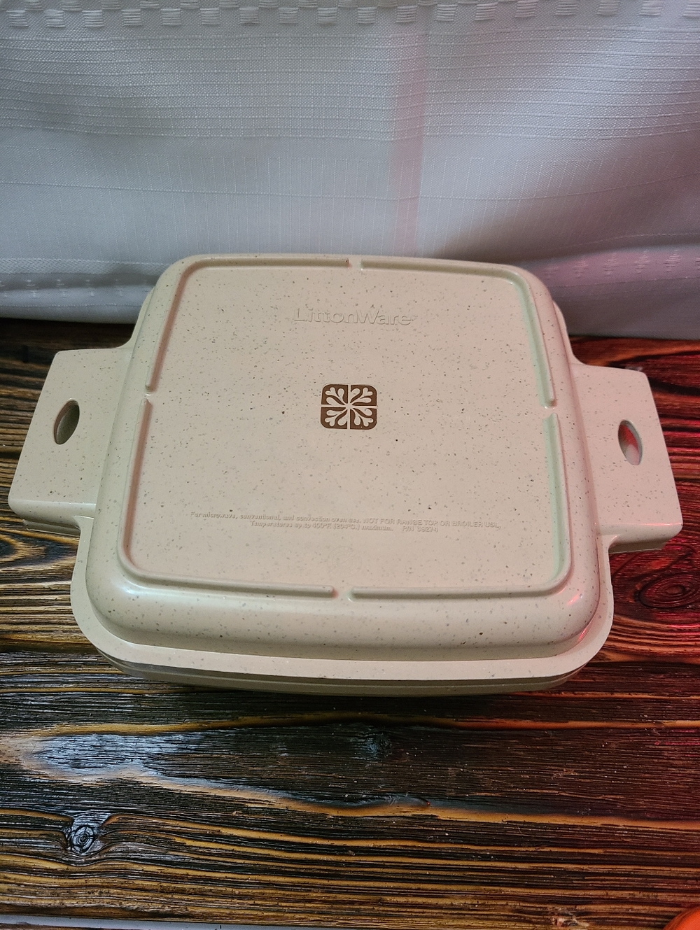 Littonware 1qt Beige Divided Microwave Casserole Dish with Lid